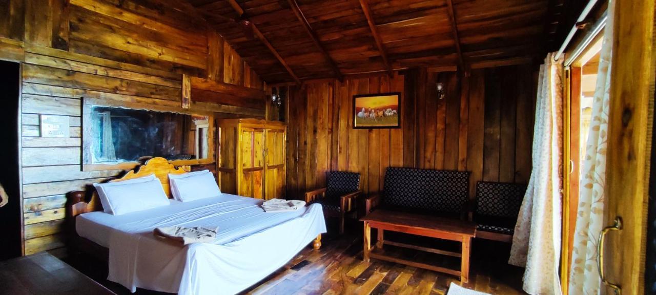 Sea Front Cottages Little Khola Cola Exteriér fotografie
