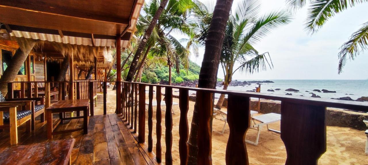 Sea Front Cottages Little Khola Cola Exteriér fotografie