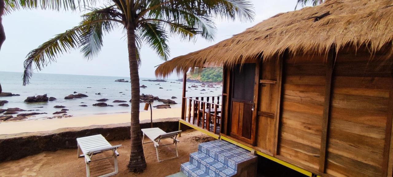 Sea Front Cottages Little Khola Cola Exteriér fotografie