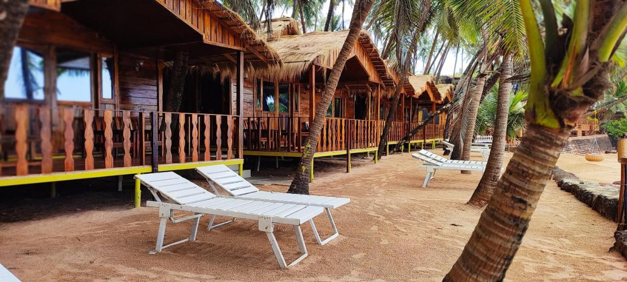Sea Front Cottages Little Khola Cola Exteriér fotografie